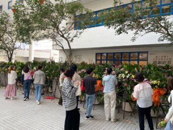 People choosing flowers