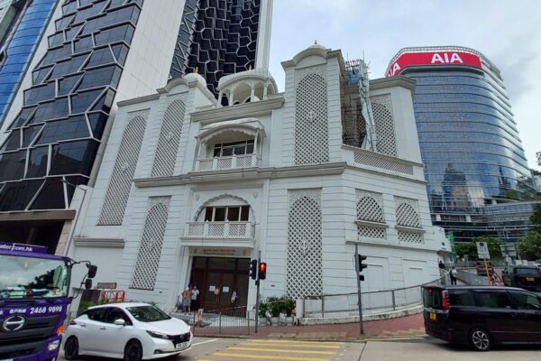 Visit to the Sikh Temple (Gurdwara Sahib) outlook of the Sikh Temple in Wanchai