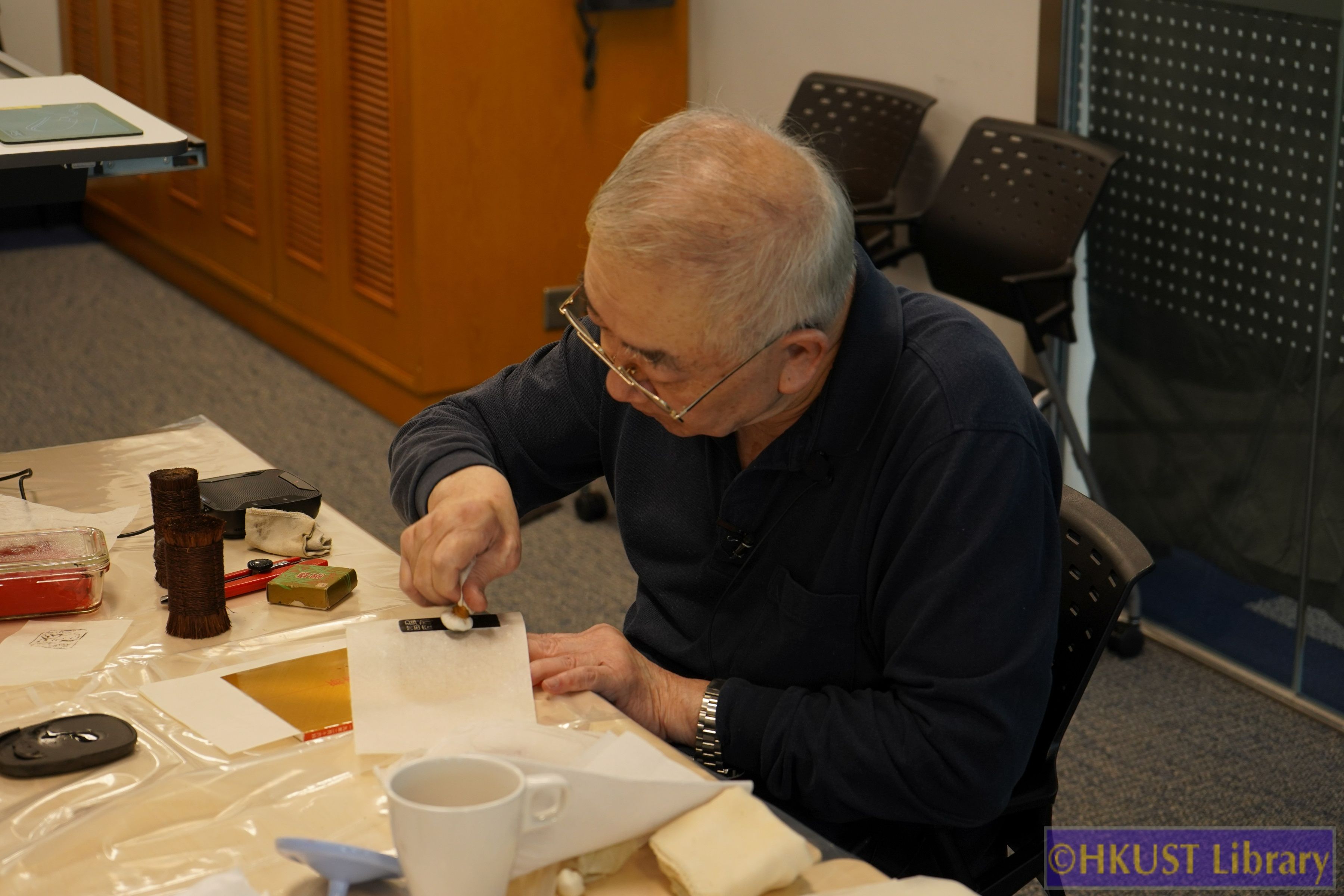 Glimpses into the Past: Chinese Seals and Seal Impression Catalogues through the Dynasties (1) 拓邊款及鈐印示範講座