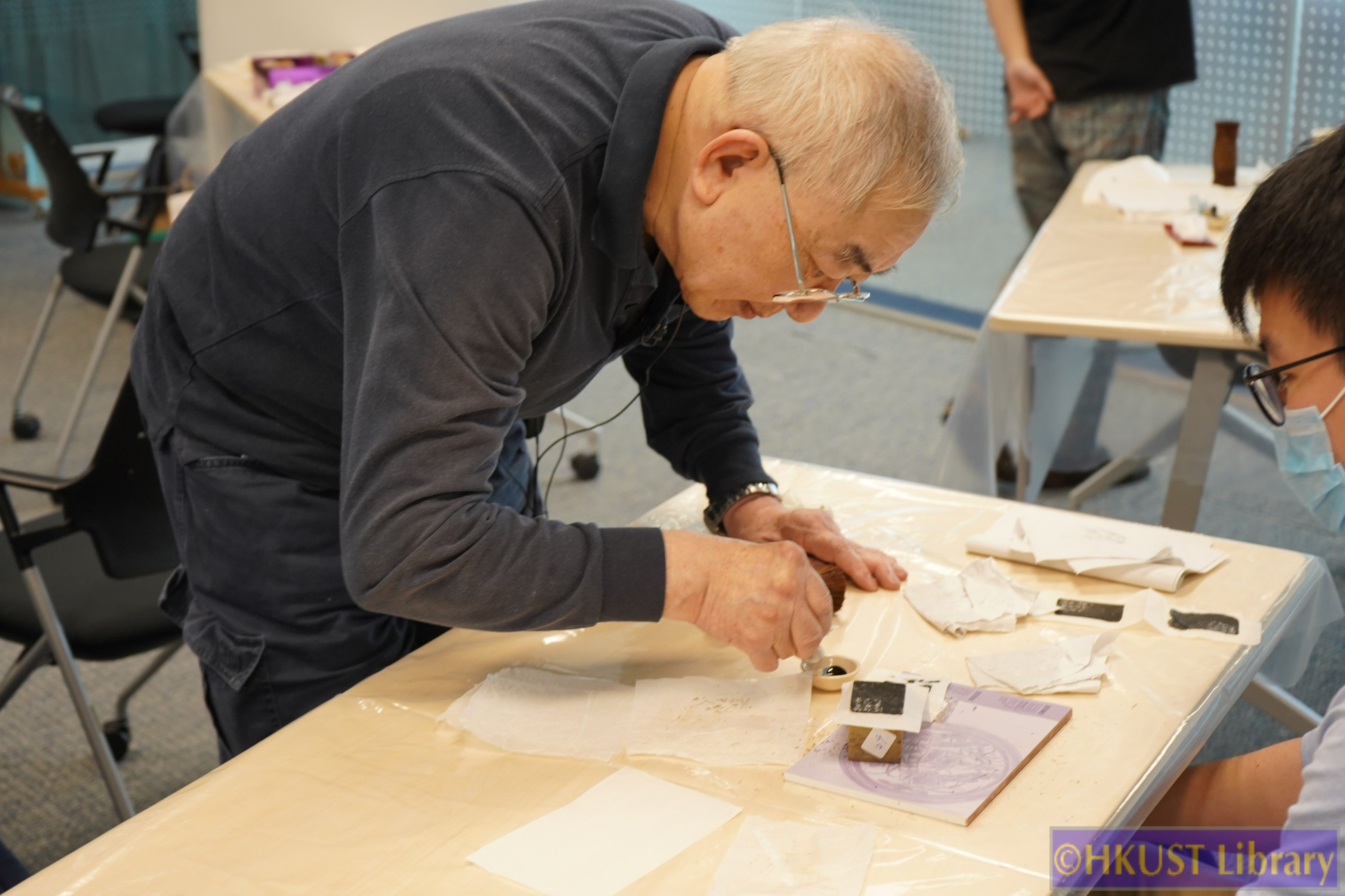 Glimpses into the Past: Chinese Seals and Seal Impression Catalogues through the Dynasties (1) 拓邊款及鈐印示範講座