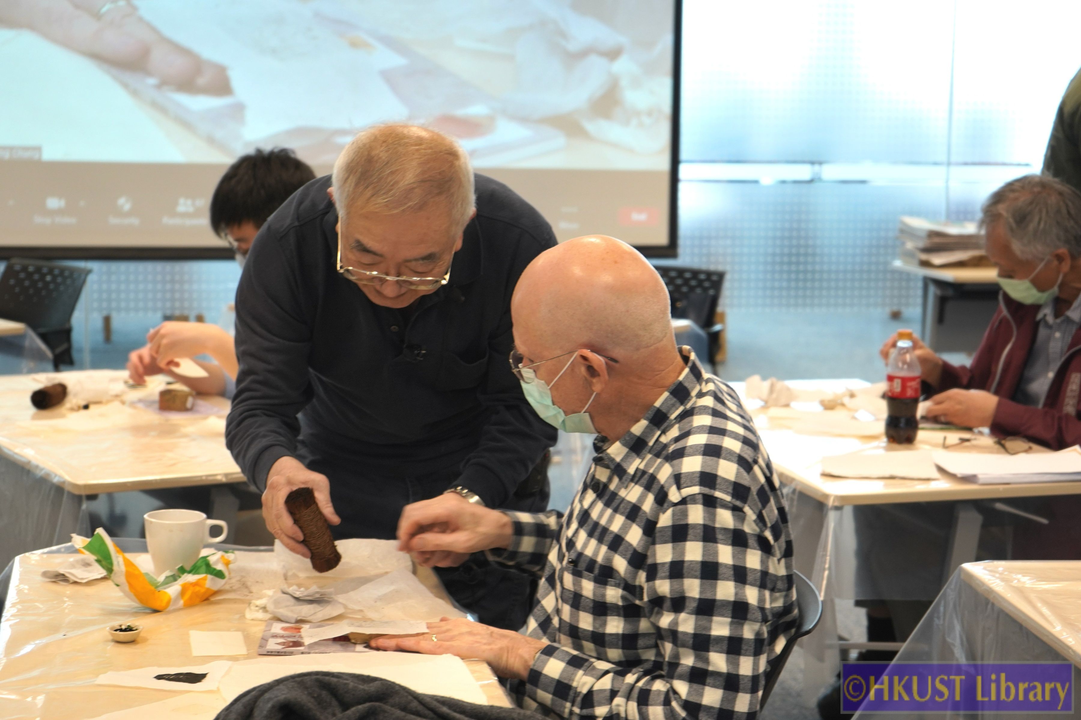 Glimpses into the Past: Chinese Seals and Seal Impression Catalogues through the Dynasties (1) 拓邊款及鈐印示範講座