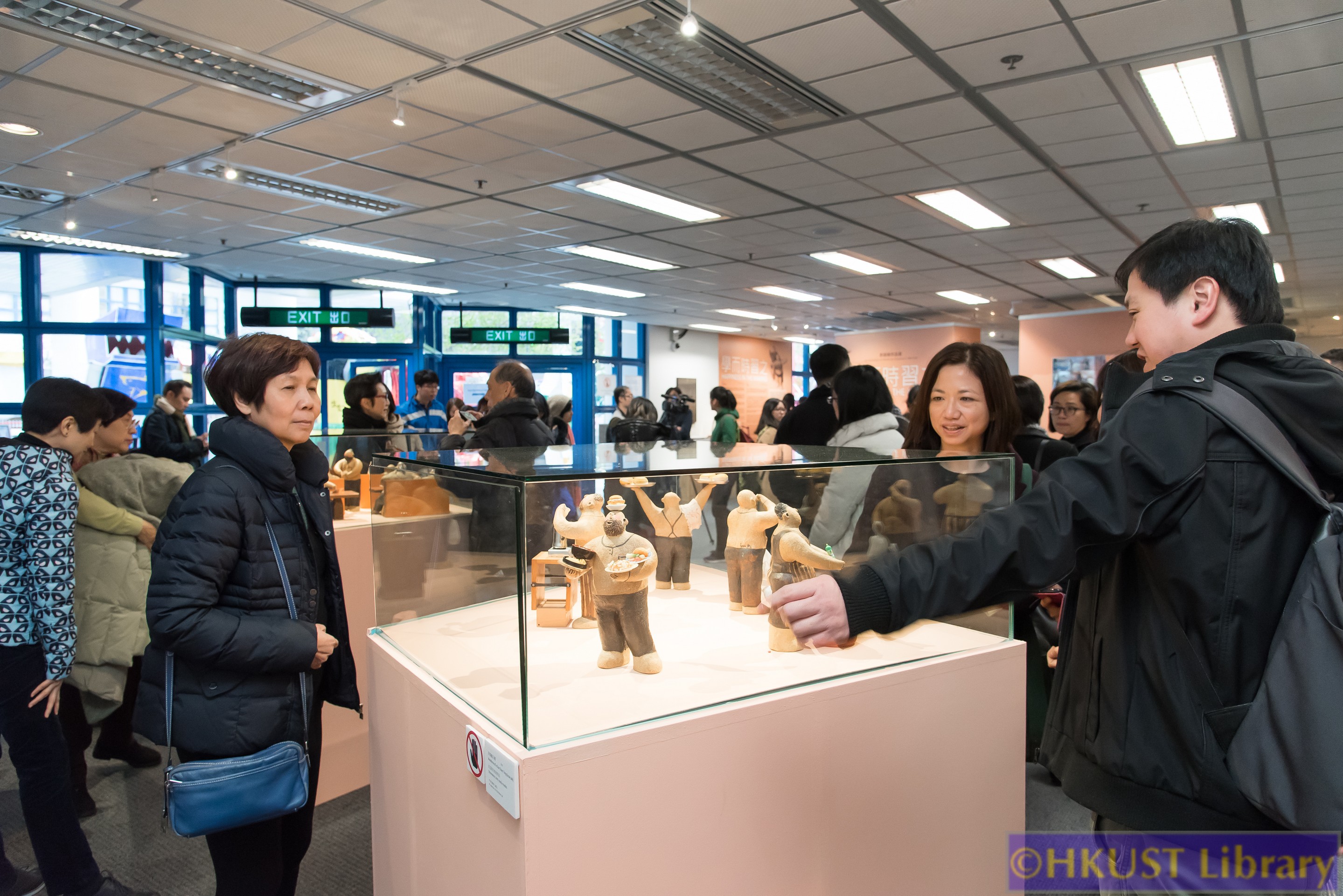 Happiness in the Making – An Exhibition of Works by Rosanna Li Wei Han: Opening