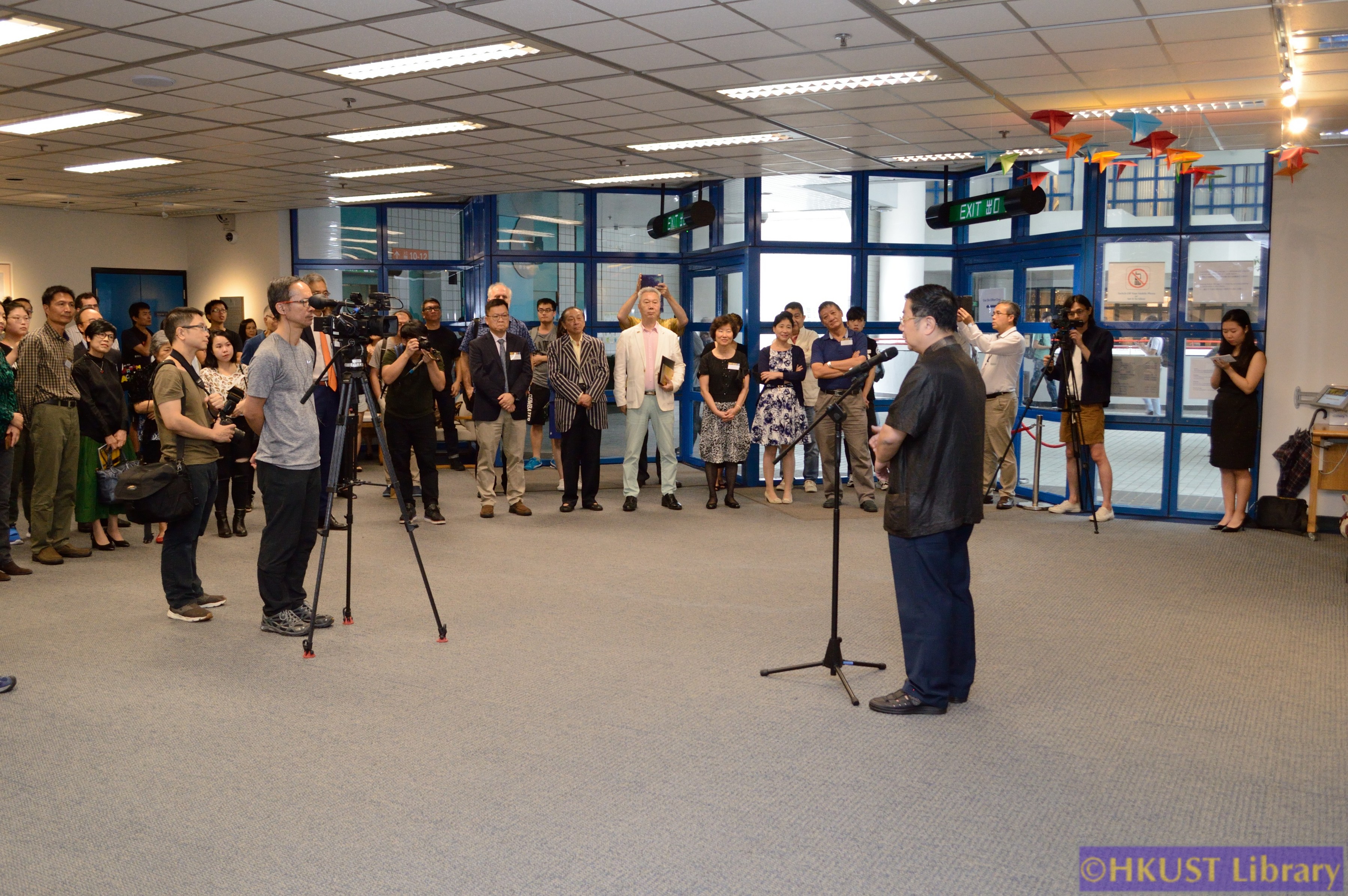 My Heart is Flying: Paintings by Chen Keng: Opening