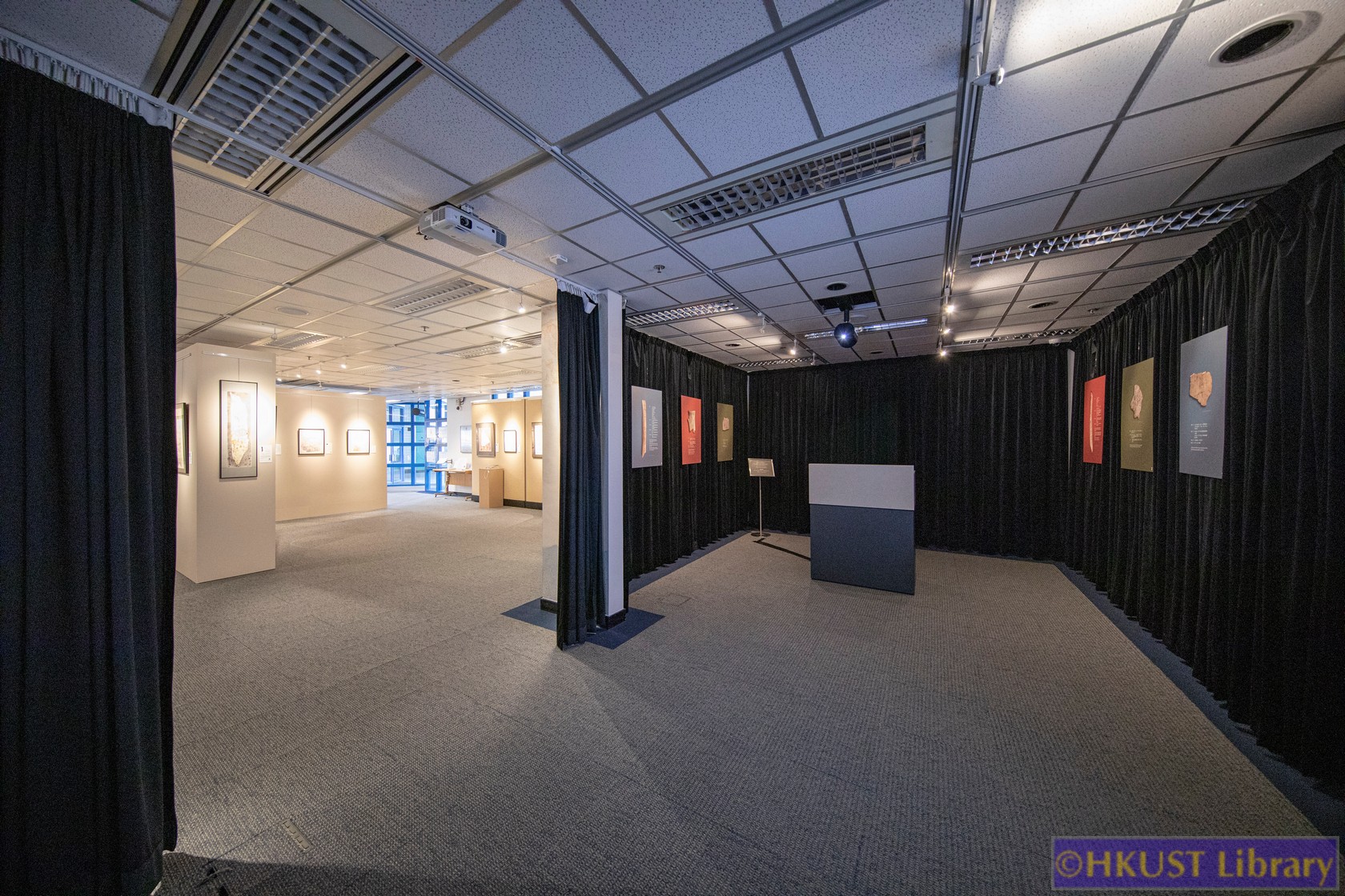 The Blessings of Auspicious Treasures: Oracle Bone Calligraphy Exhibition of Xie Chunling: Gallery