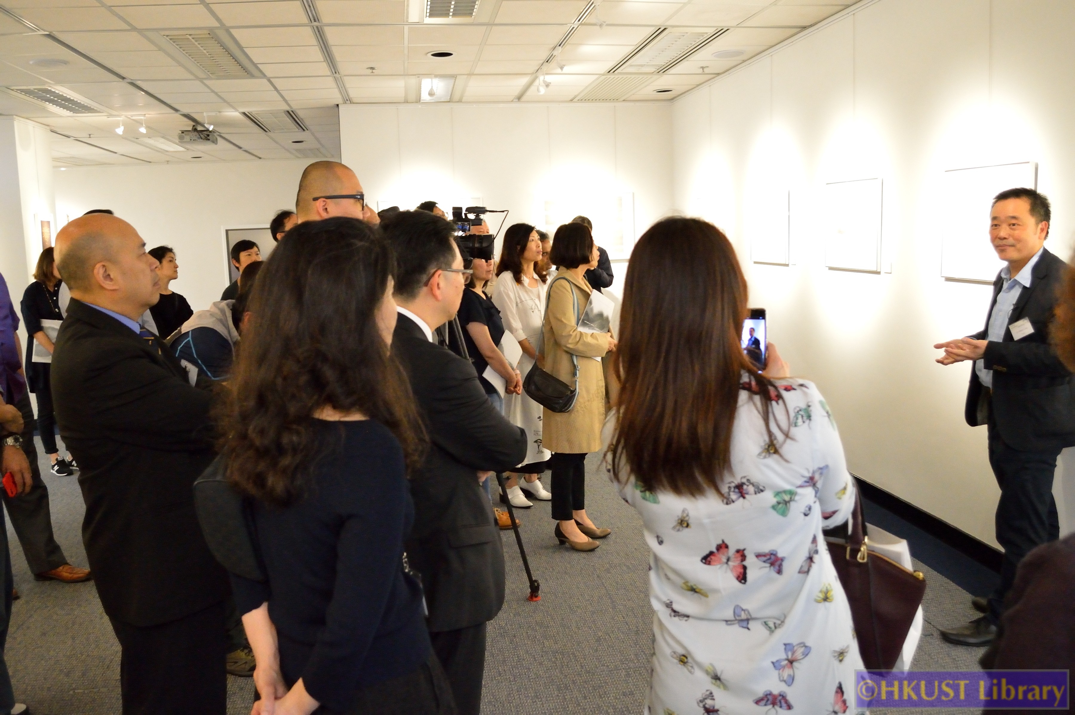 Crossing Boundaries: The Calligraphic Art of Manny Ling: Opening