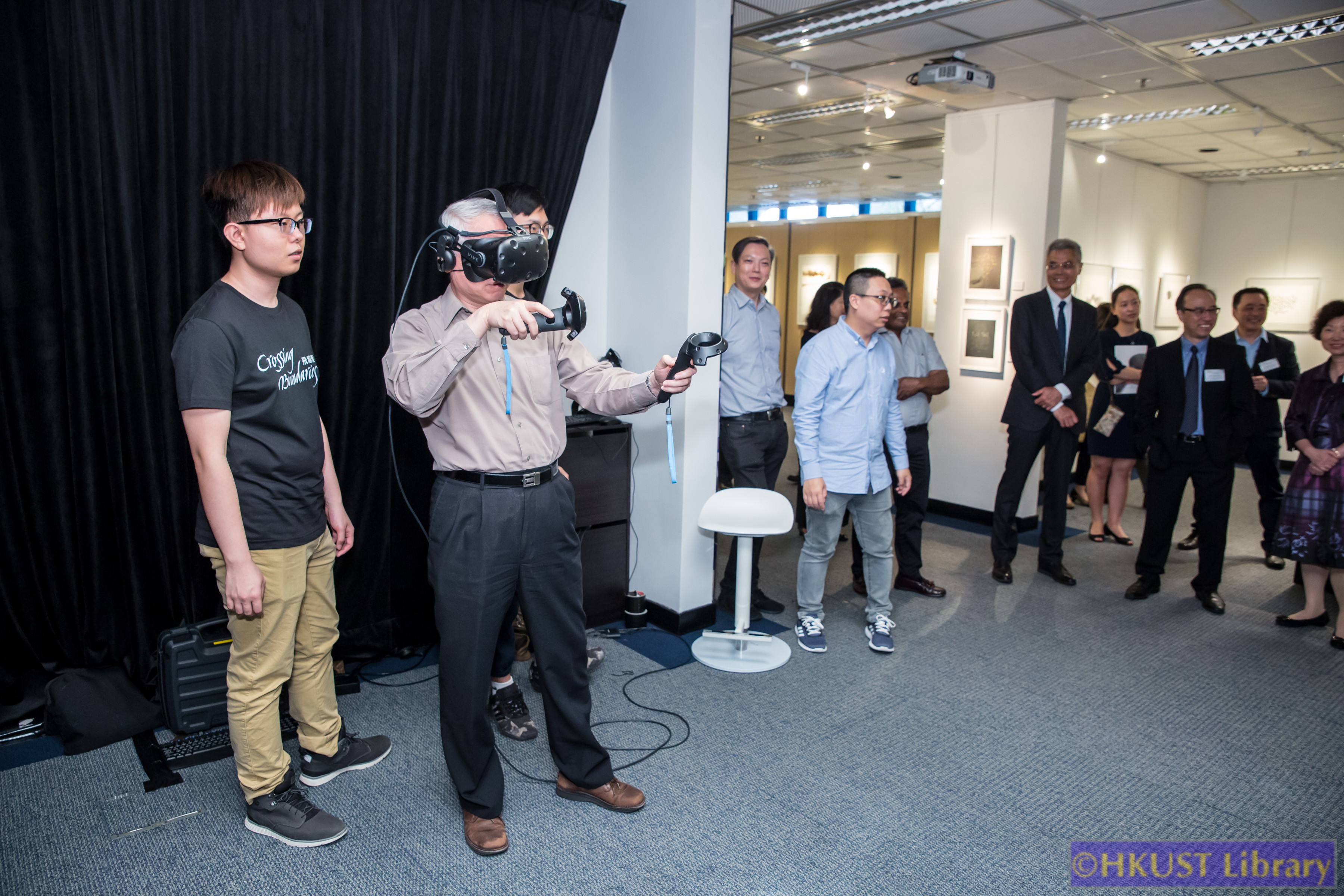 Crossing Boundaries: The Calligraphic Art of Manny Ling: Opening