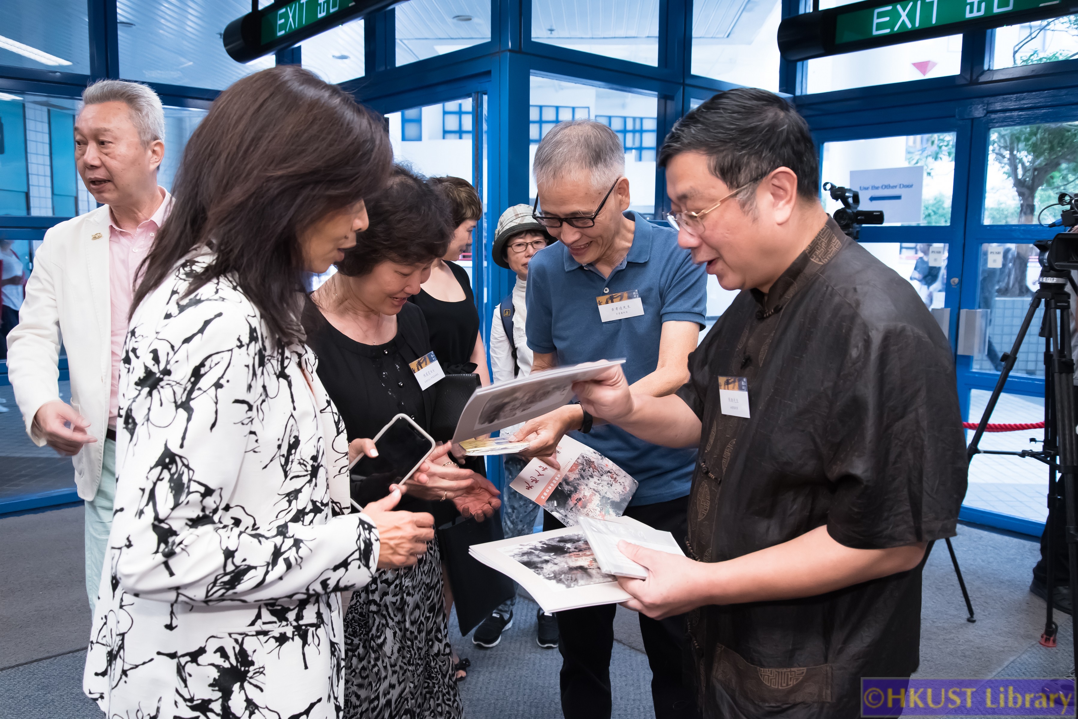 My Heart is Flying: Paintings by Chen Keng: Opening