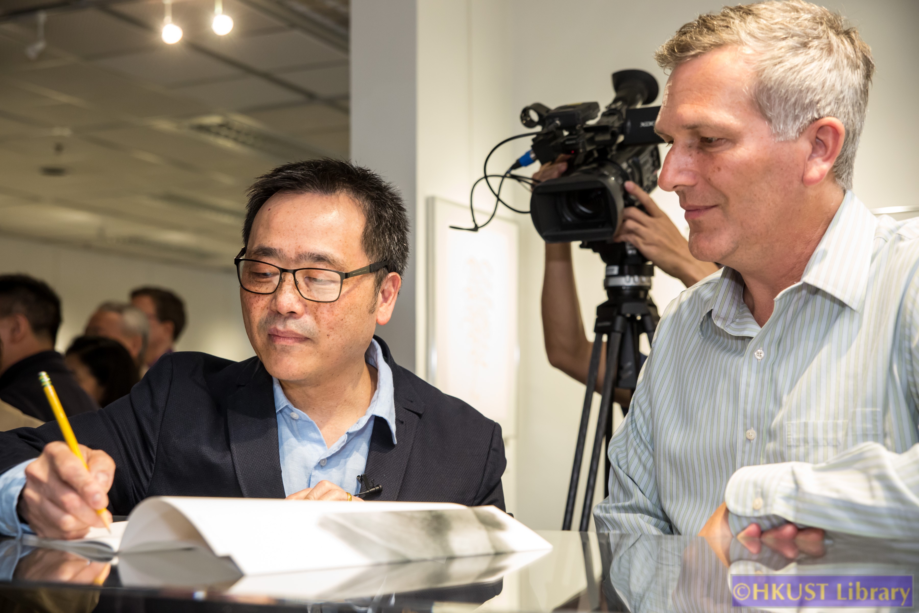 Crossing Boundaries: The Calligraphic Art of Manny Ling: Opening