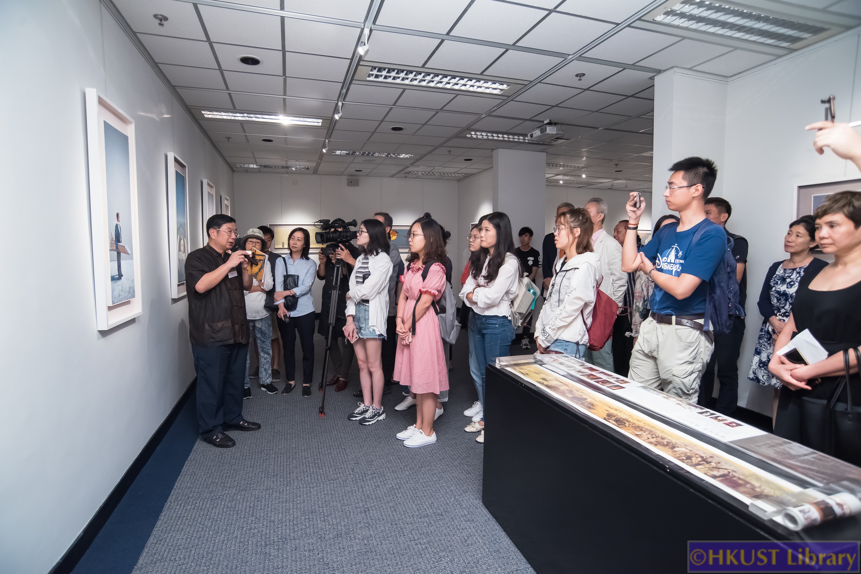 My Heart is Flying: Paintings by Chen Keng: Opening