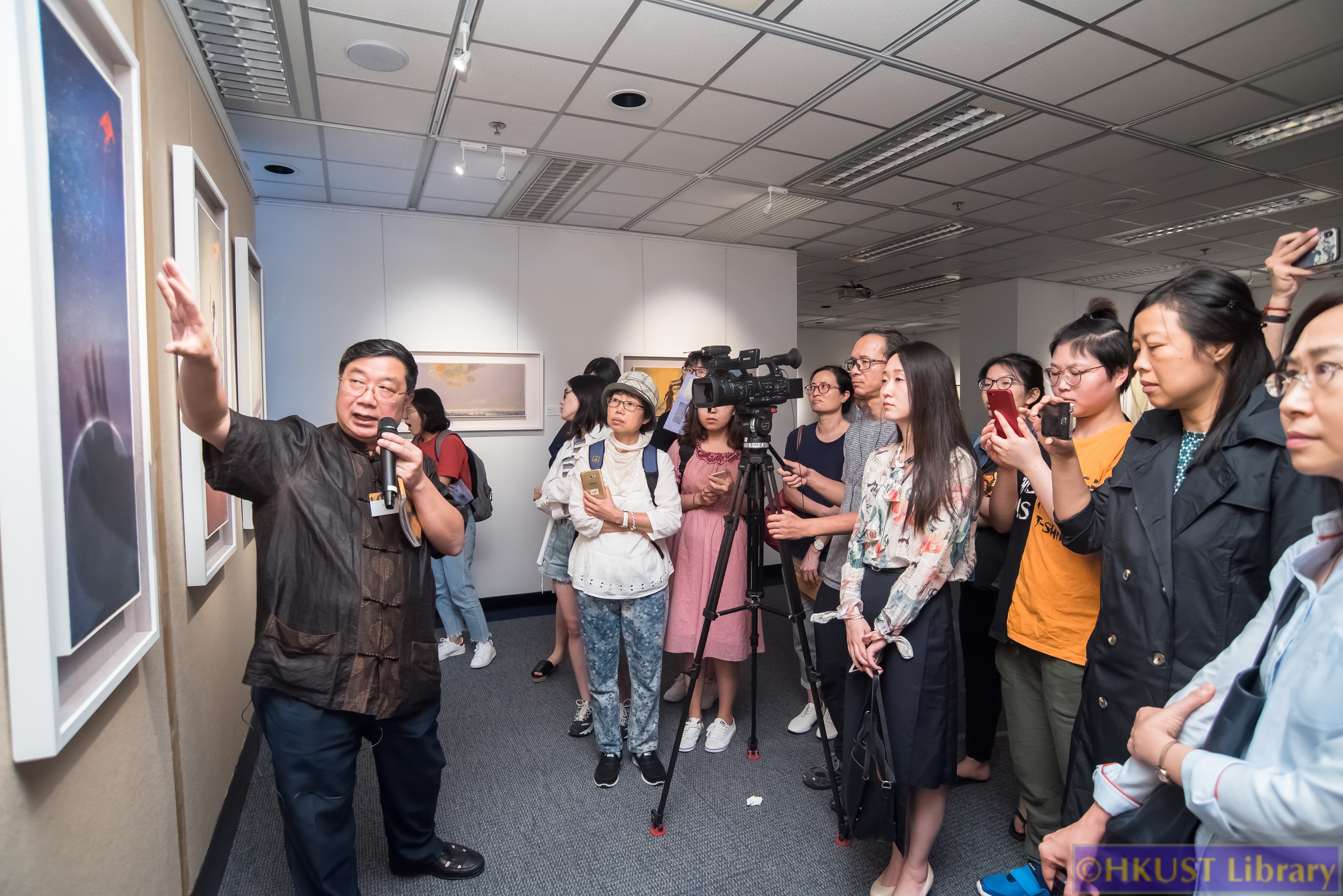 My Heart is Flying: Paintings by Chen Keng: Opening