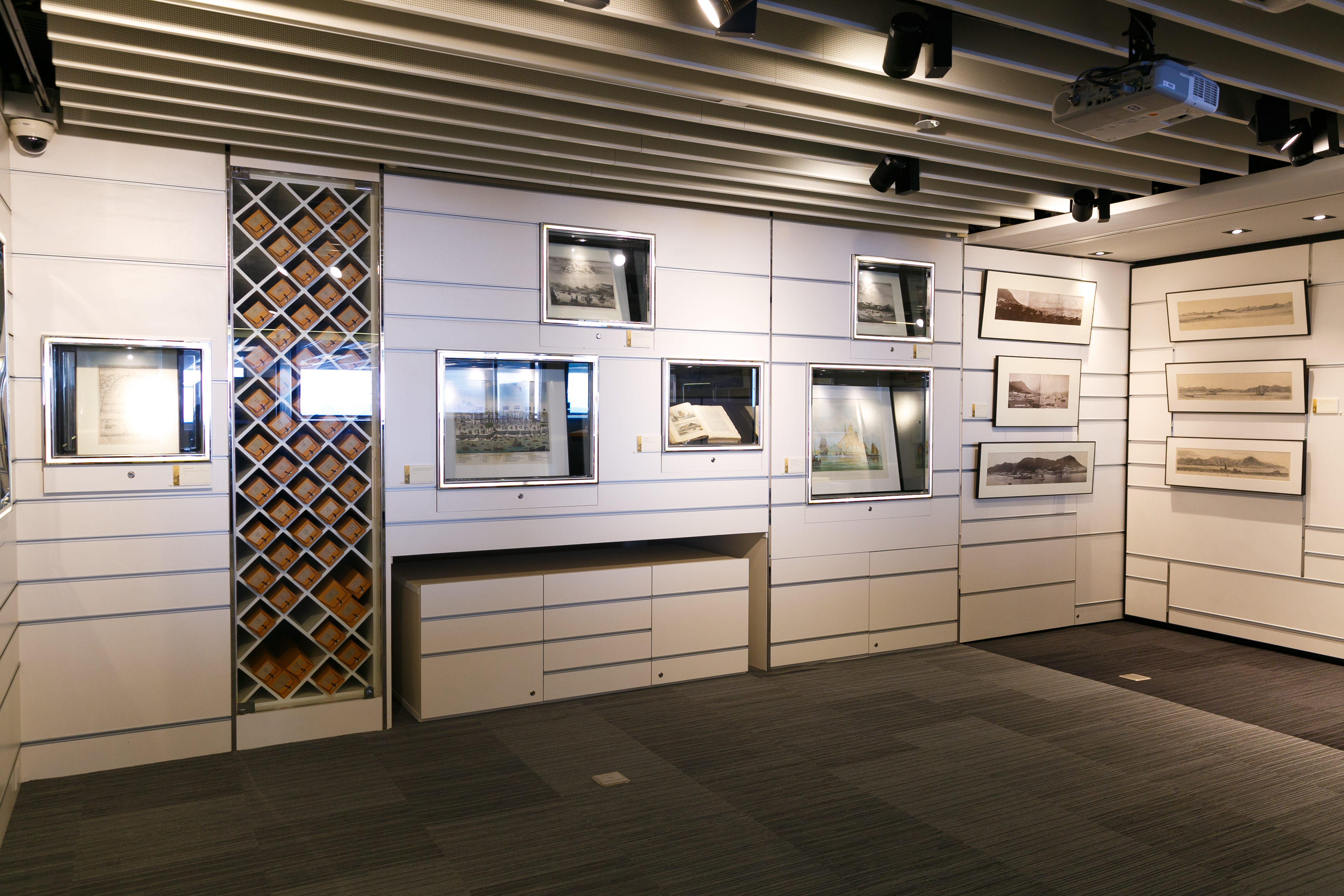 From Canton Trade to Colonial Hong Kong: The Pearl River Delta before and after the Opium War: Gallery