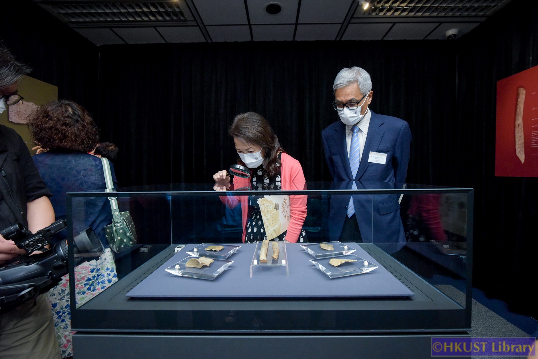 The Blessings of Auspicious Treasures: Oracle Bone Calligraphy Exhibition of Xie Chunling: Opening