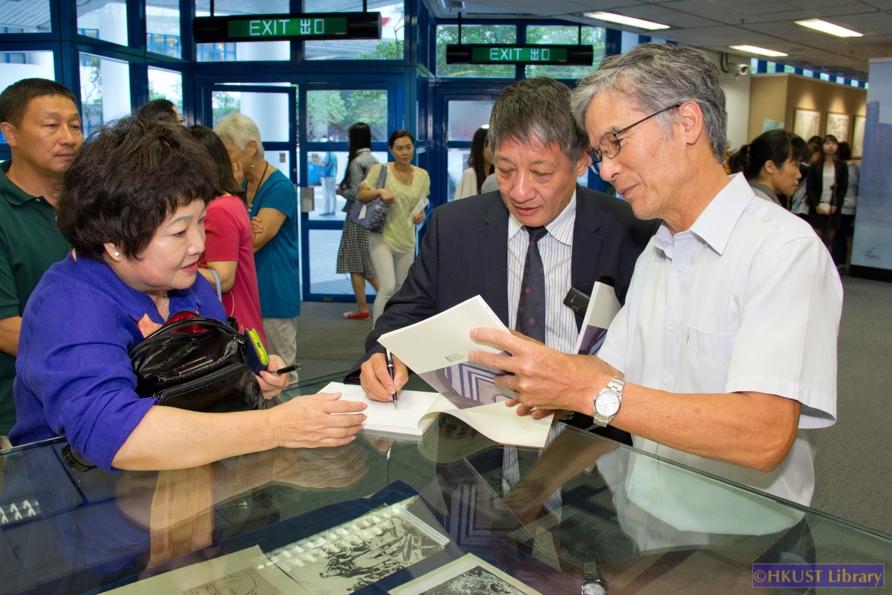 Art from the Heart: Recent Works by Shen Ping: Opening