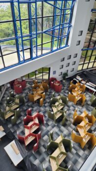 Hexagon carrels on LG4