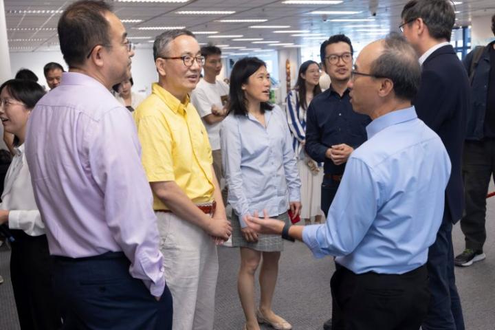 Altering Nature: Exploring Life in Computational Art