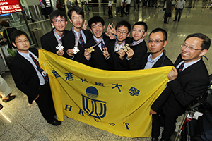 The Hong Kong team at International Physics Olympiad