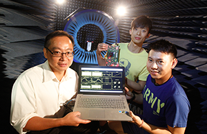 Professor Vincent LAU and his team