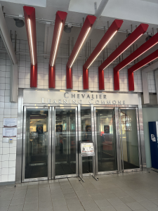 photo of the enhanced entrance of the Learning Commons with clear glass